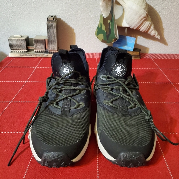 nike huarache drift sequoia